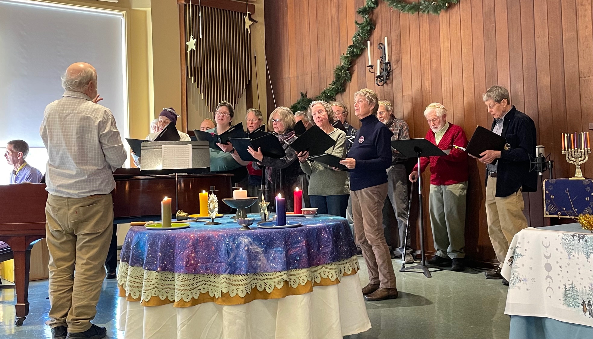 The A2U2 choir singing during worship